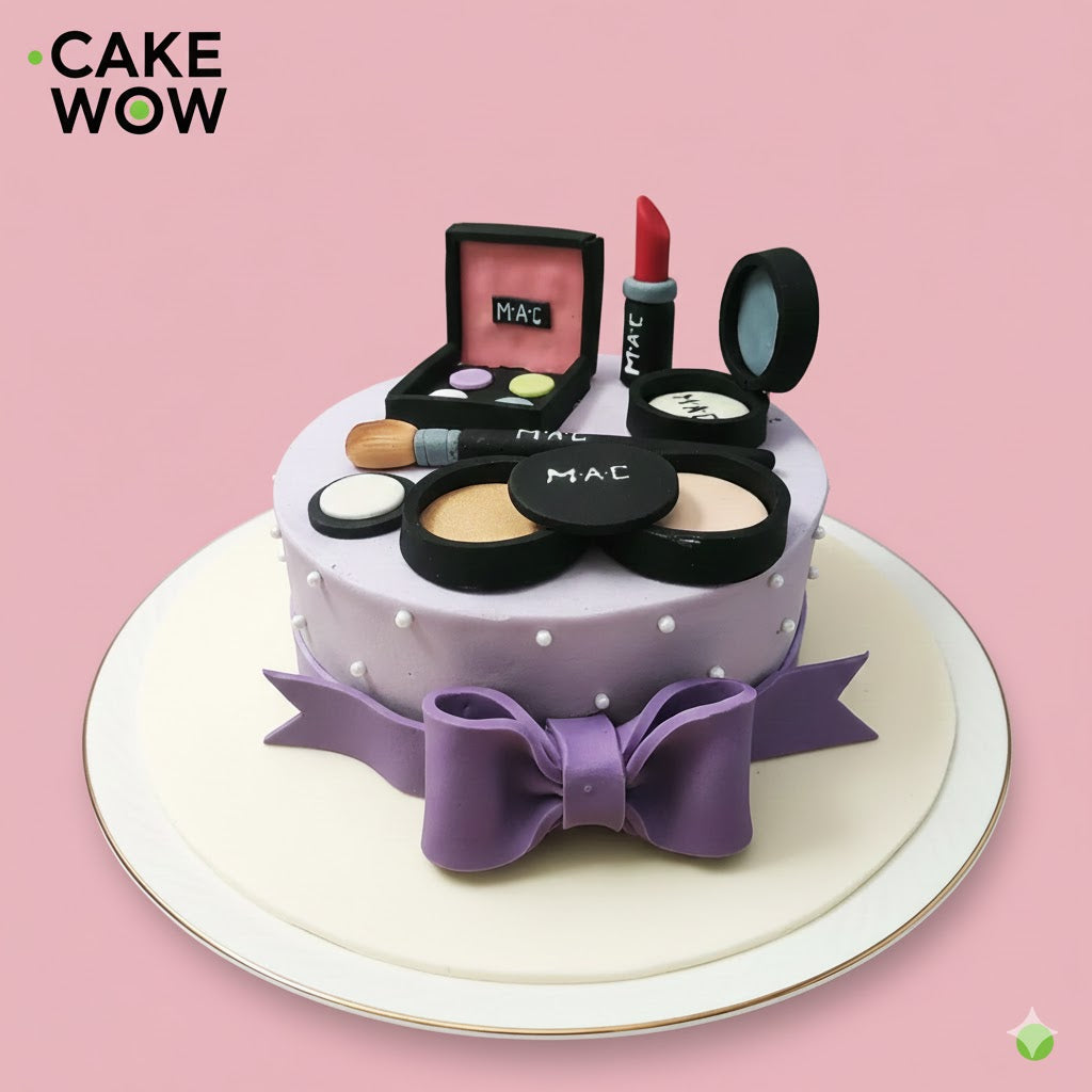 Chic Makeup Delight Cake