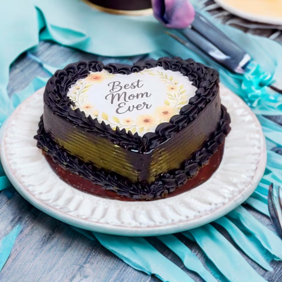Best Mom Ever Heart-Shaped Cake
